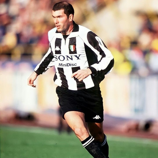 Juventus Jersey 1998 - Juventus Jersey Old | MuchoGoal Kits